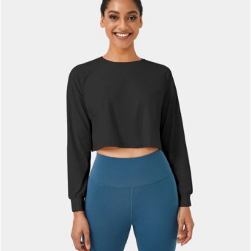 HALARA Black dropped shoulder long sleeve cropped sports top